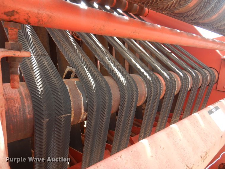 image for item DK0772 1980 Hesston Rounder 5500  round baler