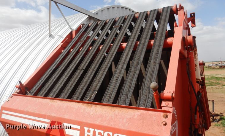 image for item DK0772 1980 Hesston Rounder 5500  round baler