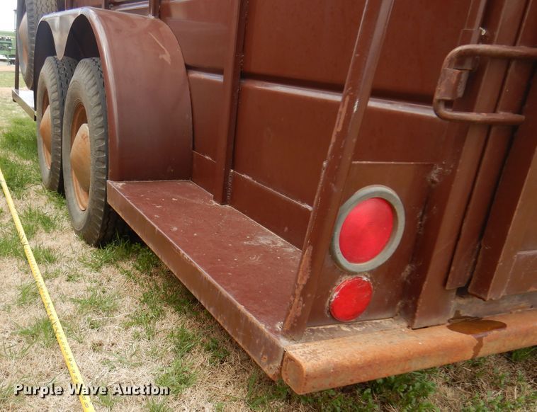 image for item DK0779 WW Trailer  livestock trailer