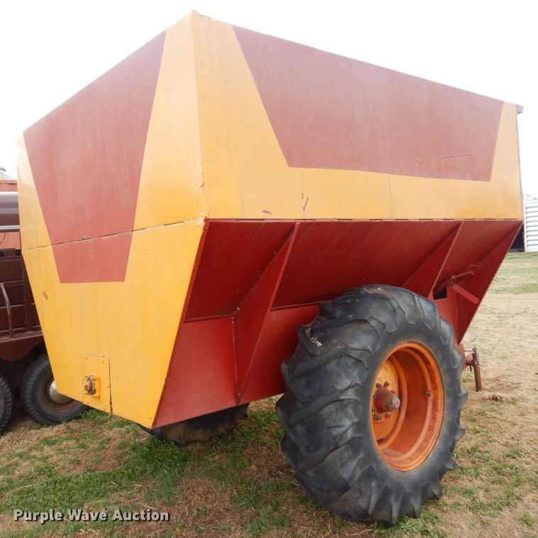image for item DK0780 Cullison  grain cart