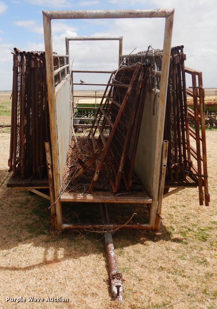 image for item DK0781 Shop built  livestock chute