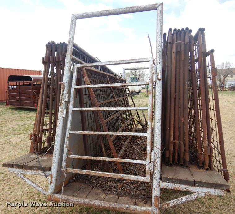 image for item DK0781 Shop built  livestock chute