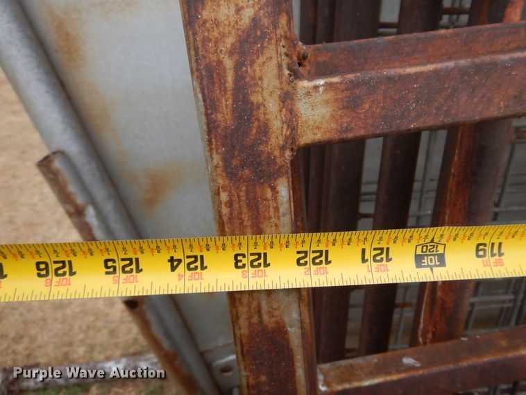 image for item DK0781 Shop built  livestock chute