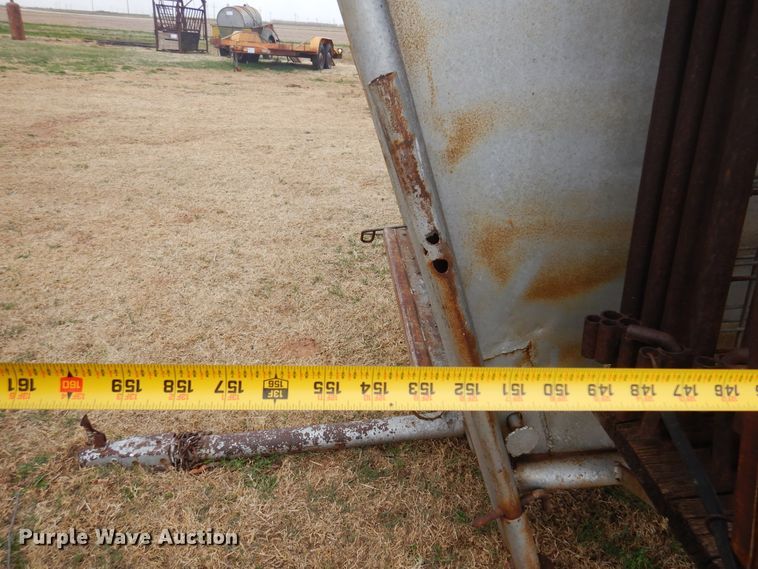 image for item DK0781 Shop built  livestock chute