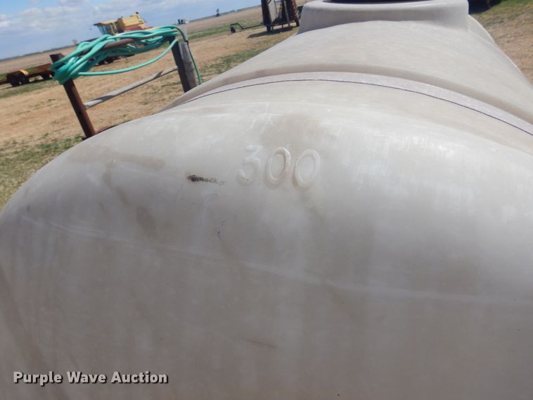 image for item DK0782 (2) Agri-Products saddle tanks