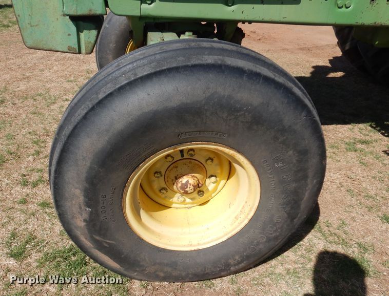 image for item DK0783 1975 John Deere 4430  tractor