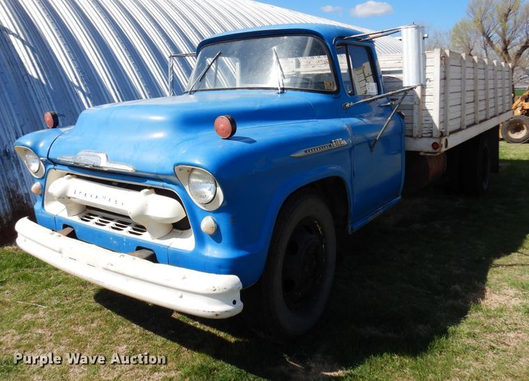 image for item DK0784 1956 Chevrolet 6100  grain truck