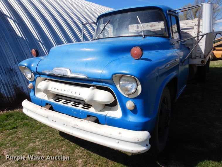 image for item DK0784 1956 Chevrolet 6100  grain truck