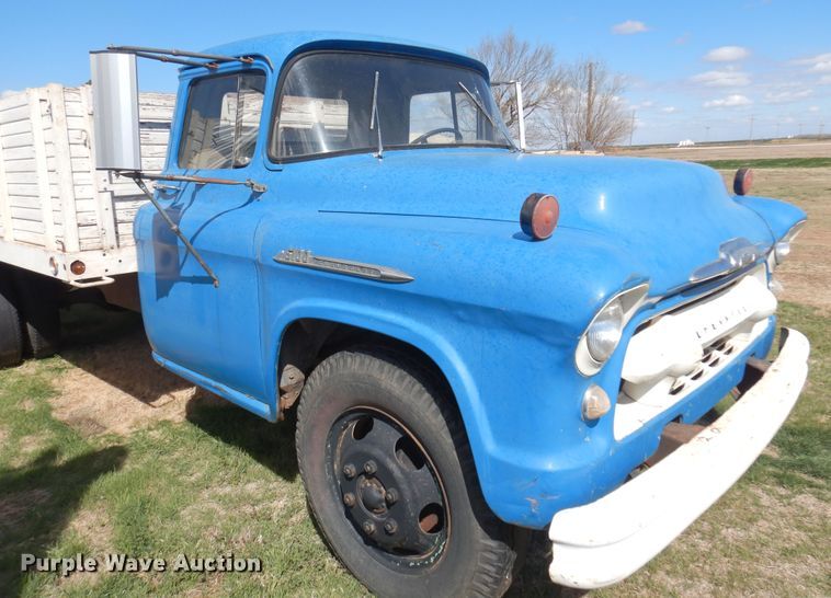 image for item DK0784 1956 Chevrolet 6100  grain truck