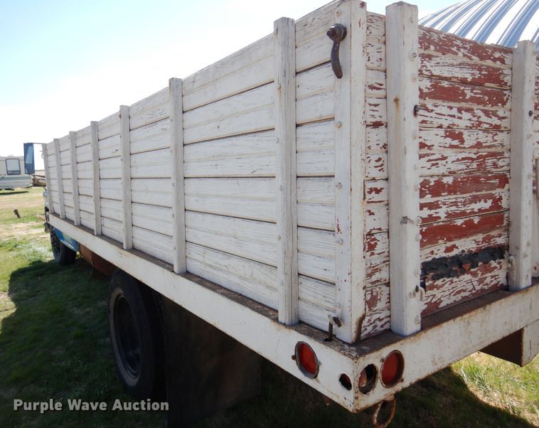 image for item DK0784 1956 Chevrolet 6100  grain truck