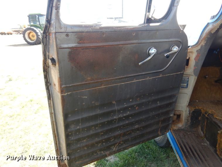 image for item DK0784 1956 Chevrolet 6100  grain truck