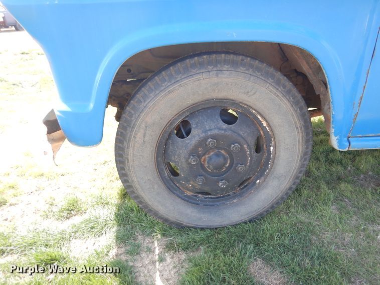 image for item DK0784 1956 Chevrolet 6100  grain truck