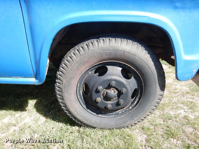 image for item DK0784 1956 Chevrolet 6100  grain truck