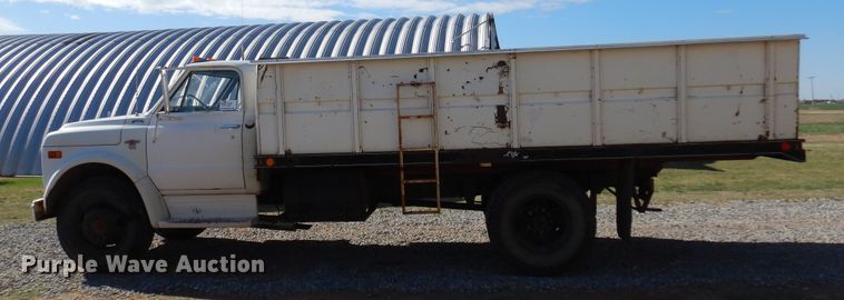 image for item DK0786 1968 Chevrolet  grain truck