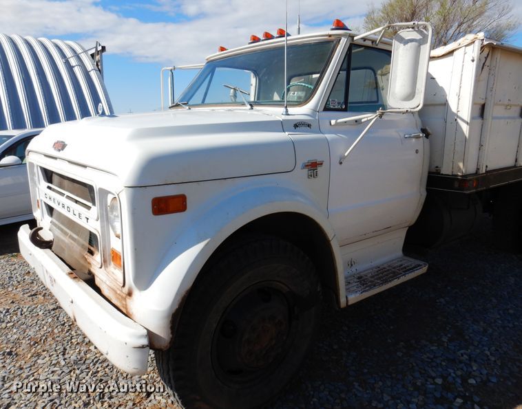 image for item DK0786 1968 Chevrolet  grain truck