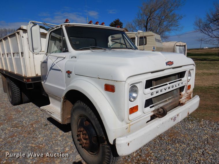image for item DK0786 1968 Chevrolet  grain truck
