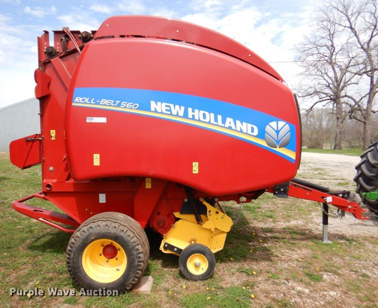 image for item DM6104 2017 New Holland Roll-Belt 560  round baler