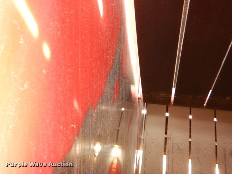 image for item DM6104 2017 New Holland Roll-Belt 560  round baler