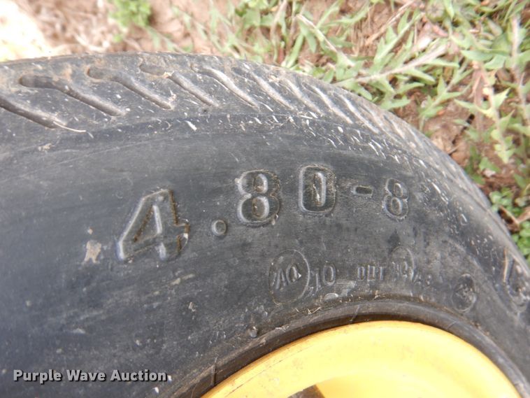 image for item DM6104 2017 New Holland Roll-Belt 560  round baler