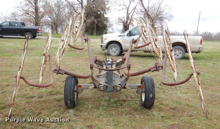 image for item DM6105 Ogden  hay rake