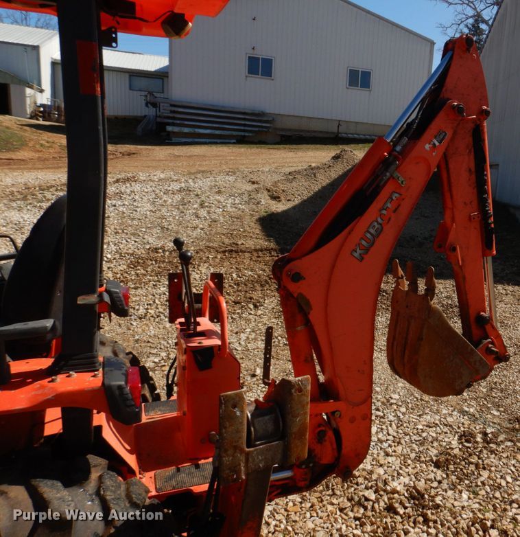 image for item DM7265 2007 Kubota B26  backhoe