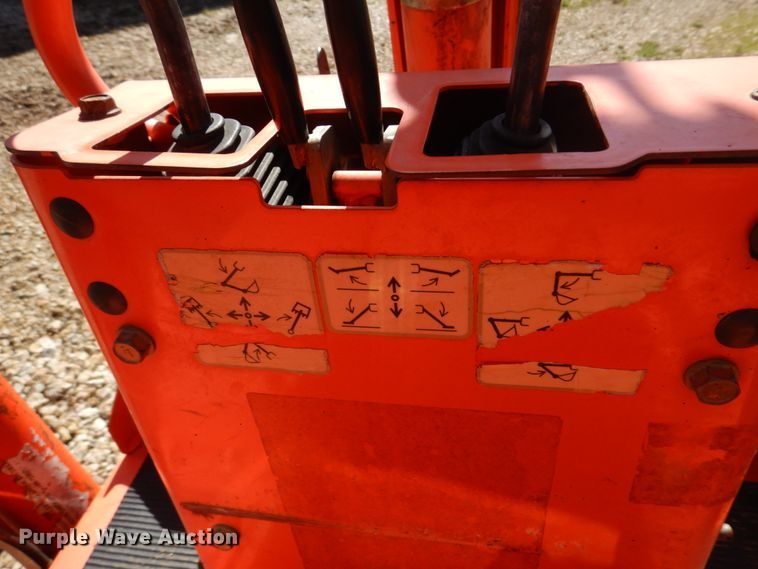 image for item DM7265 2007 Kubota B26  backhoe