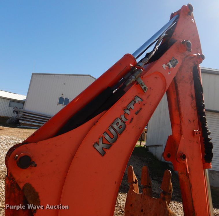 image for item DM7265 2007 Kubota B26  backhoe
