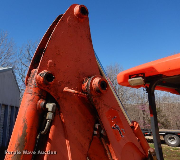image for item DM7265 2007 Kubota B26  backhoe