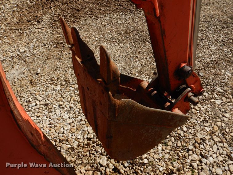 image for item DM7265 2007 Kubota B26  backhoe
