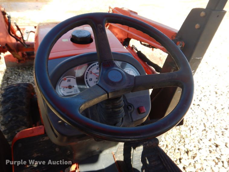 image for item DM7265 2007 Kubota B26  backhoe