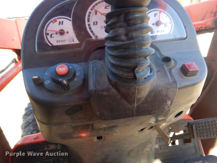 image for item DM7265 2007 Kubota B26  backhoe