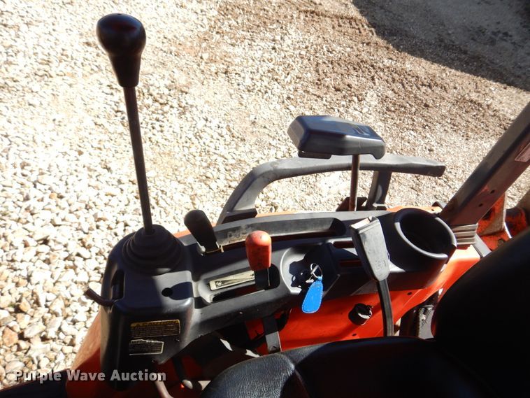 image for item DM7265 2007 Kubota B26  backhoe