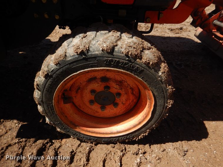 image for item DM7265 2007 Kubota B26  backhoe