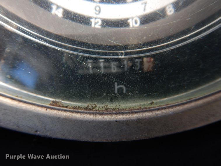 image for item DM7292 1982 John Deere 2940  tractor