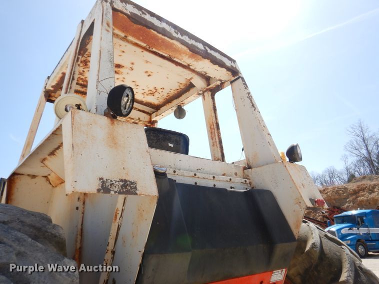 image for item DM7293 1977 Case 970 Agri King  tractor