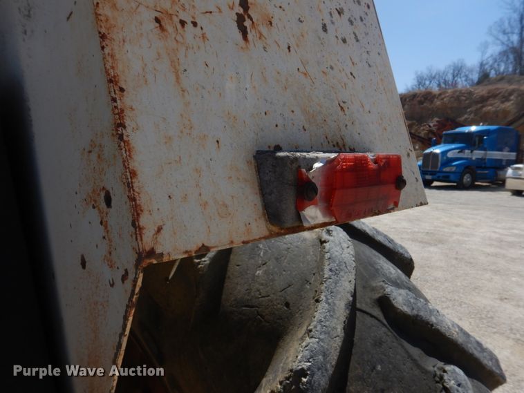 image for item DM7293 1977 Case 970 Agri King  tractor