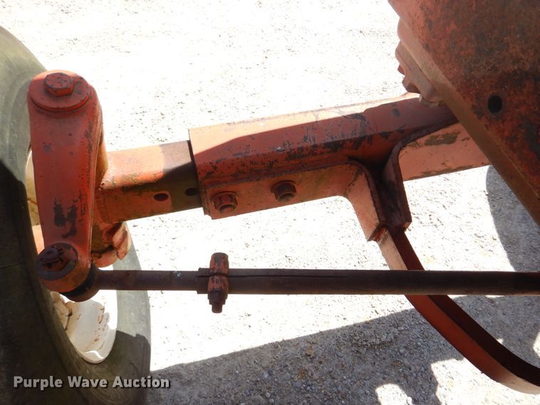 image for item DM7293 1977 Case 970 Agri King  tractor