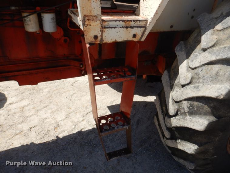 image for item DM7293 1977 Case 970 Agri King  tractor