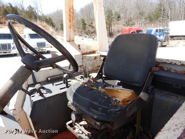 image for item DM7293 1977 Case 970 Agri King  tractor