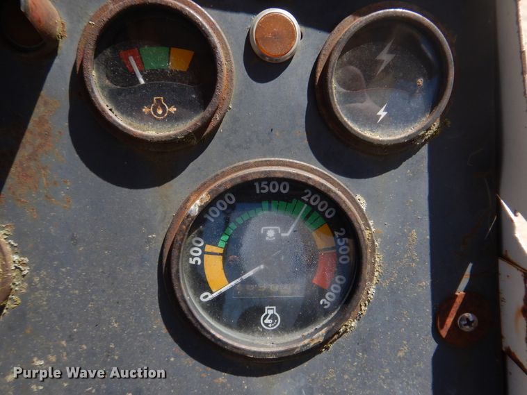 image for item DM7293 1977 Case 970 Agri King  tractor