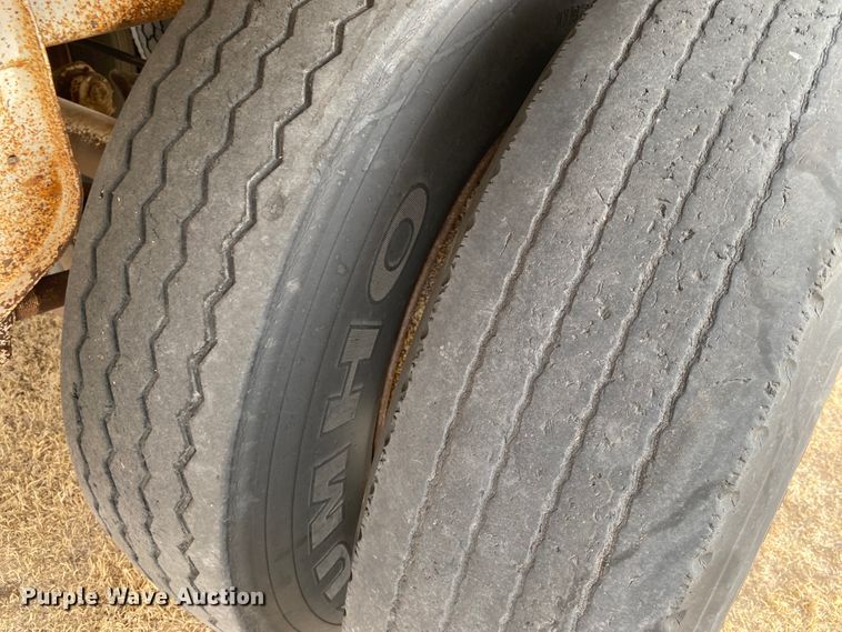 image for item DM8267 1980 Timpte Super Hopper  grain trailer