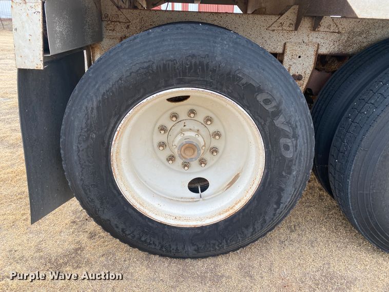 image for item DM8267 1980 Timpte Super Hopper  grain trailer