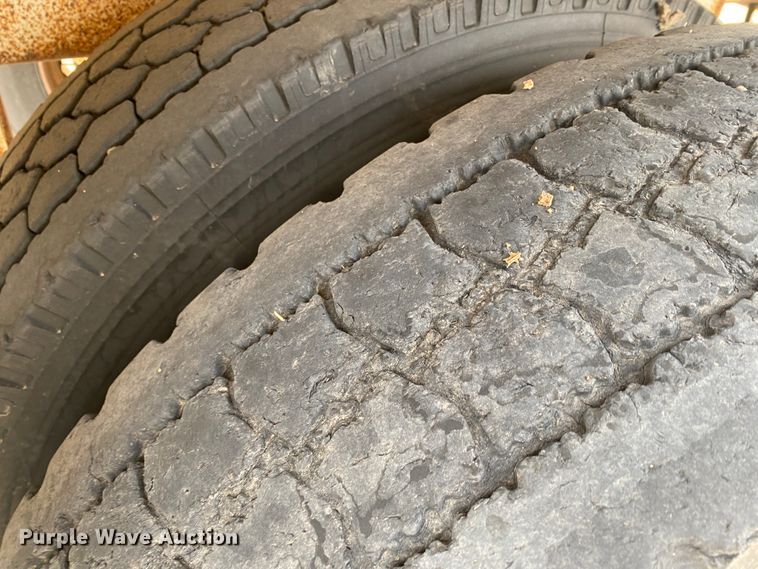 image for item DM8267 1980 Timpte Super Hopper  grain trailer