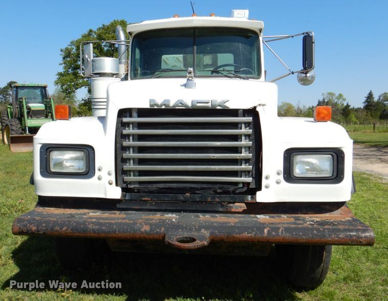 image for item DP3926 1999 Mack CH613  manure spreader truck