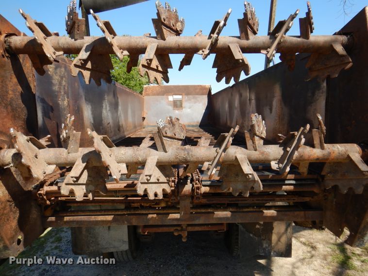 image for item DP3926 1999 Mack CH613  manure spreader truck