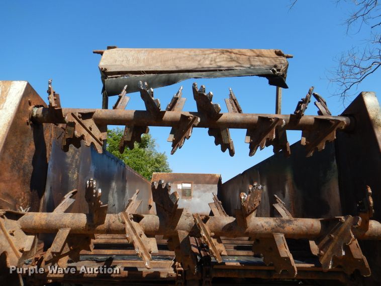 image for item DP3926 1999 Mack CH613  manure spreader truck