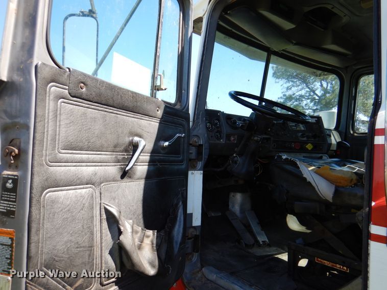 image for item DP3926 1999 Mack CH613  manure spreader truck