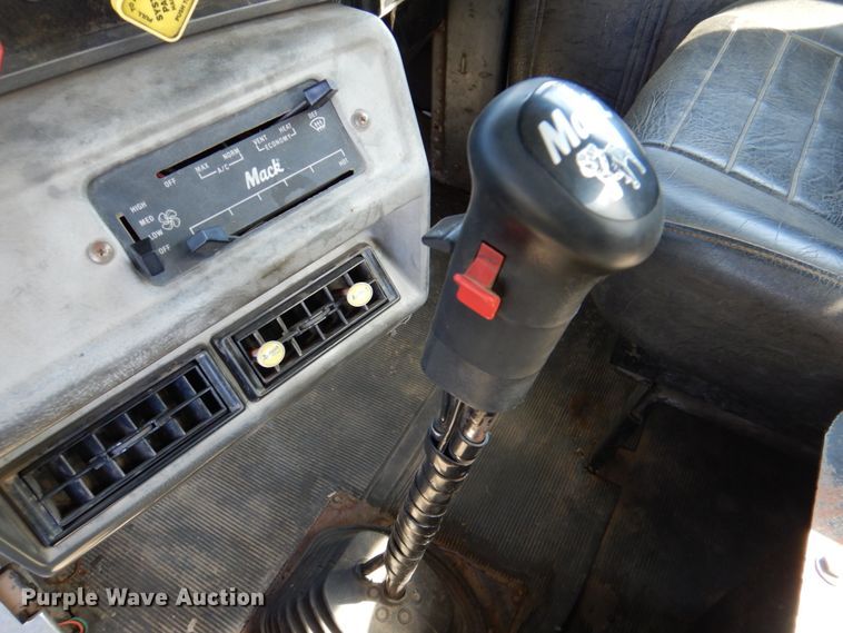 image for item DP3926 1999 Mack CH613  manure spreader truck