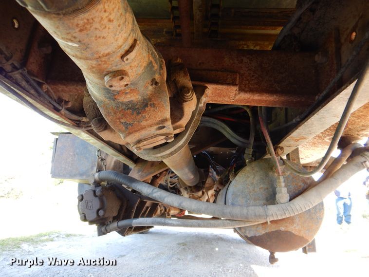 image for item DP3926 1999 Mack CH613  manure spreader truck