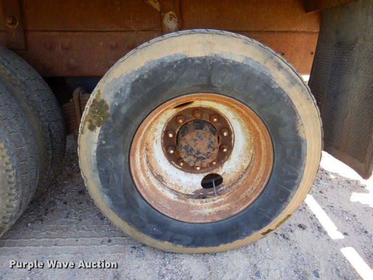 image for item DP3926 1999 Mack CH613  manure spreader truck